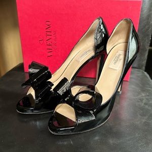 VALENTINO black patent heels